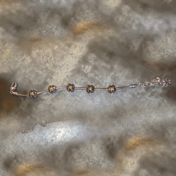 S O L D Brighton Silver & Gold Tone Bracelet & Earrings - Picture 6 of 8